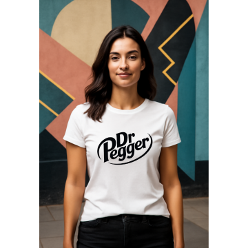 "Dr. Pegger" – Women's Curved T-Shirt