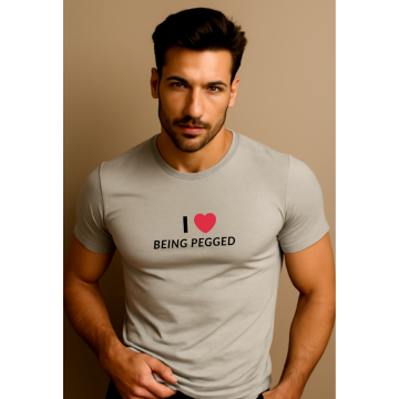 "I Love Being Pegged" – Men's Unisex T-Shirt
